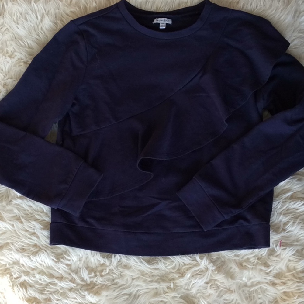 5/$25 love fire navy ruffle front sweatshirt M(12)